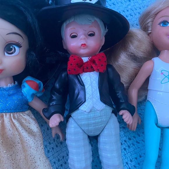 Random lot of kid dolls - Picture 3 of 5